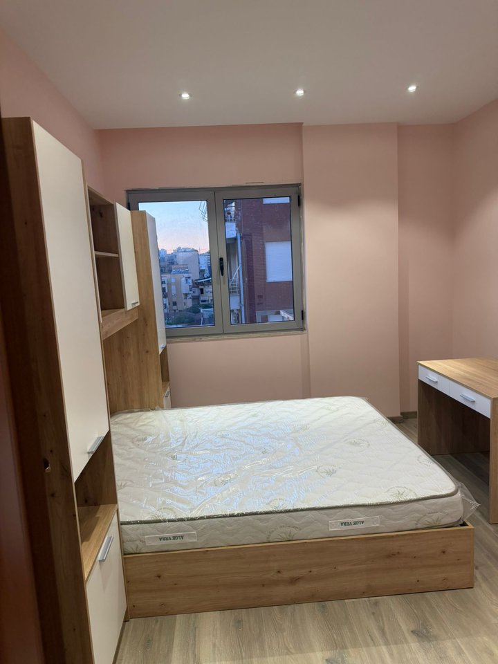 APARTAMENT 3+1+2 ME QIRA – PAZARI I RI