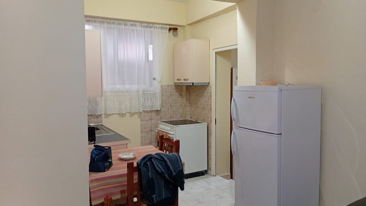 GARSONIERE ME QIRA– 21 DHJETORI, PAS MONDIALIT