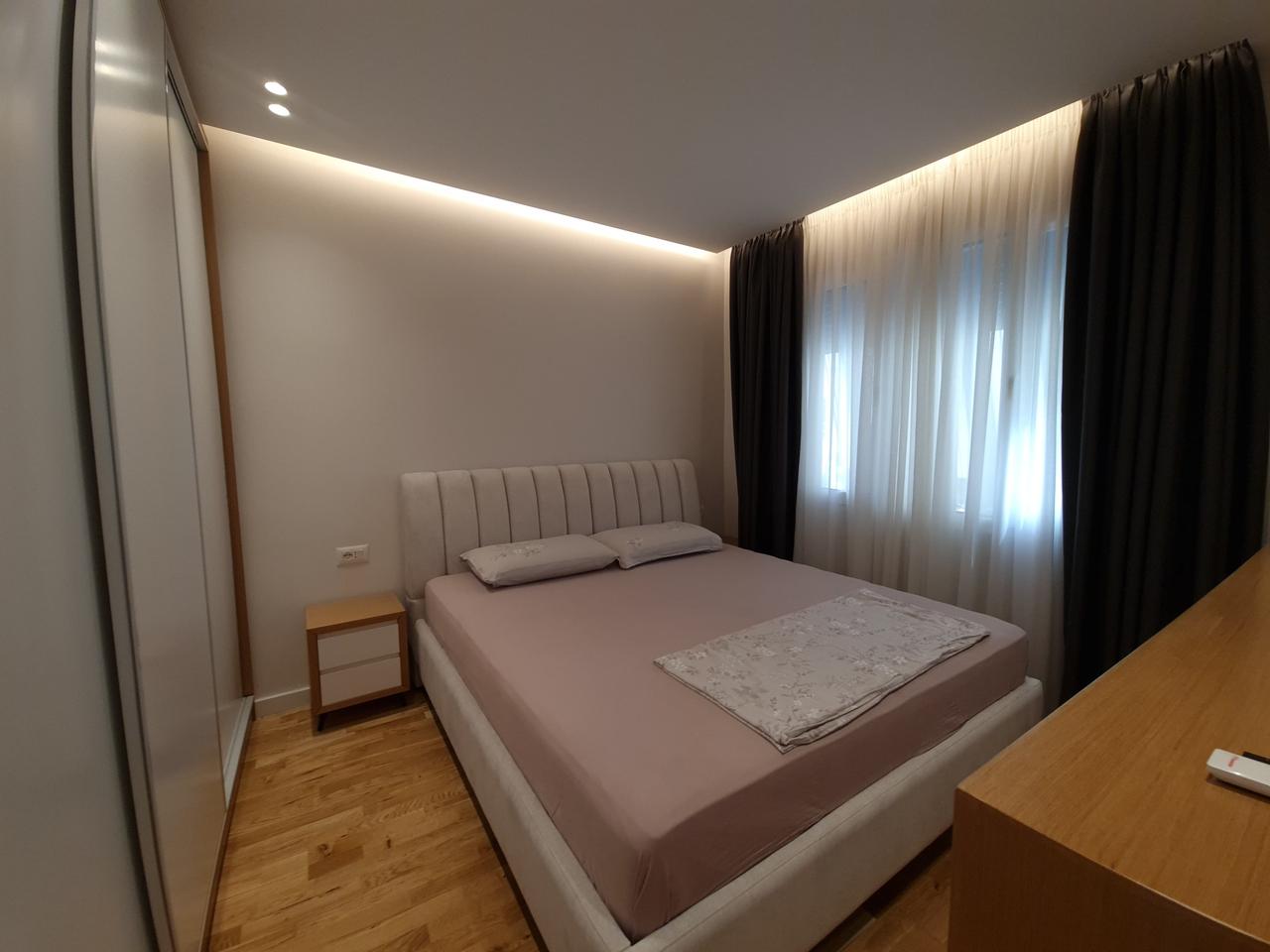 APARTAMENT 1+1 ME QIRA – RRUGA E KAVAJËS