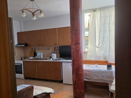 🏡 SHTËPI ME QIRA – MBRAPA FAKULTETIT TË SHKENCAVE, TIRANË