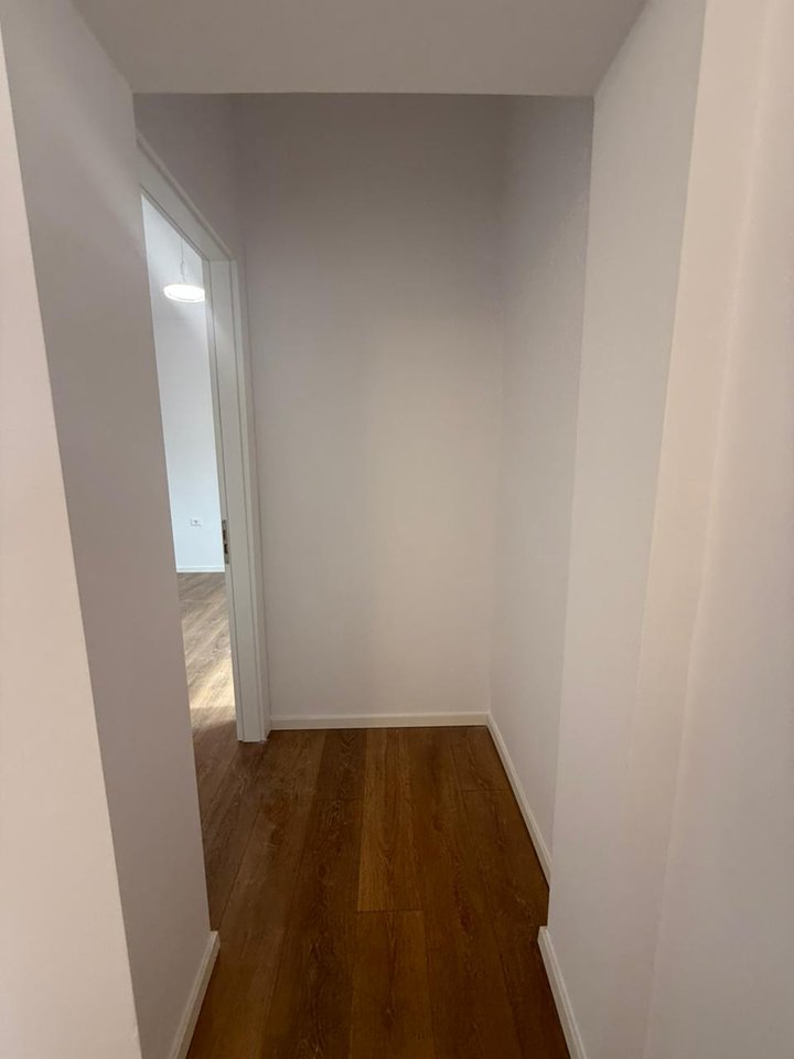 SHITET APARTAMENT 1+1 – SHKOLLA E KUQE