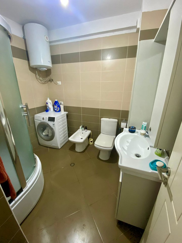 SHITET APARTAMENT 2+1+2 – YZBERISHT (3 DËSHMORËT)