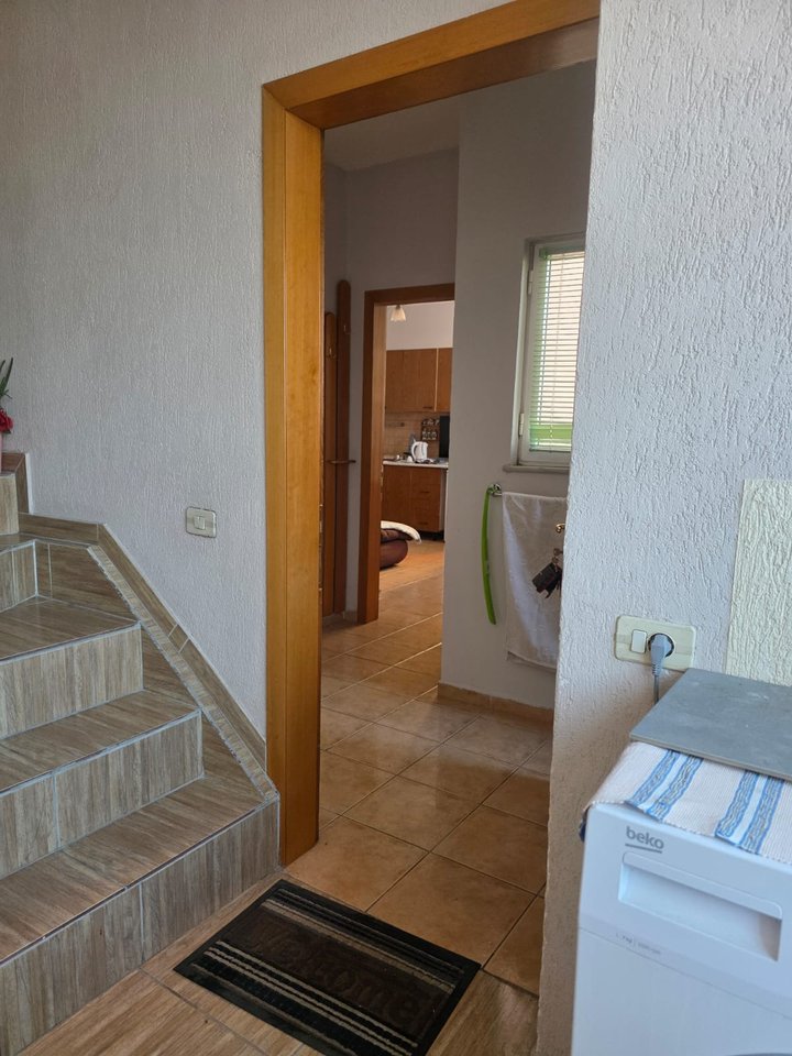 🏡 SHTËPI ME QIRA – MBRAPA FAKULTETIT TË SHKENCAVE, TIRANË