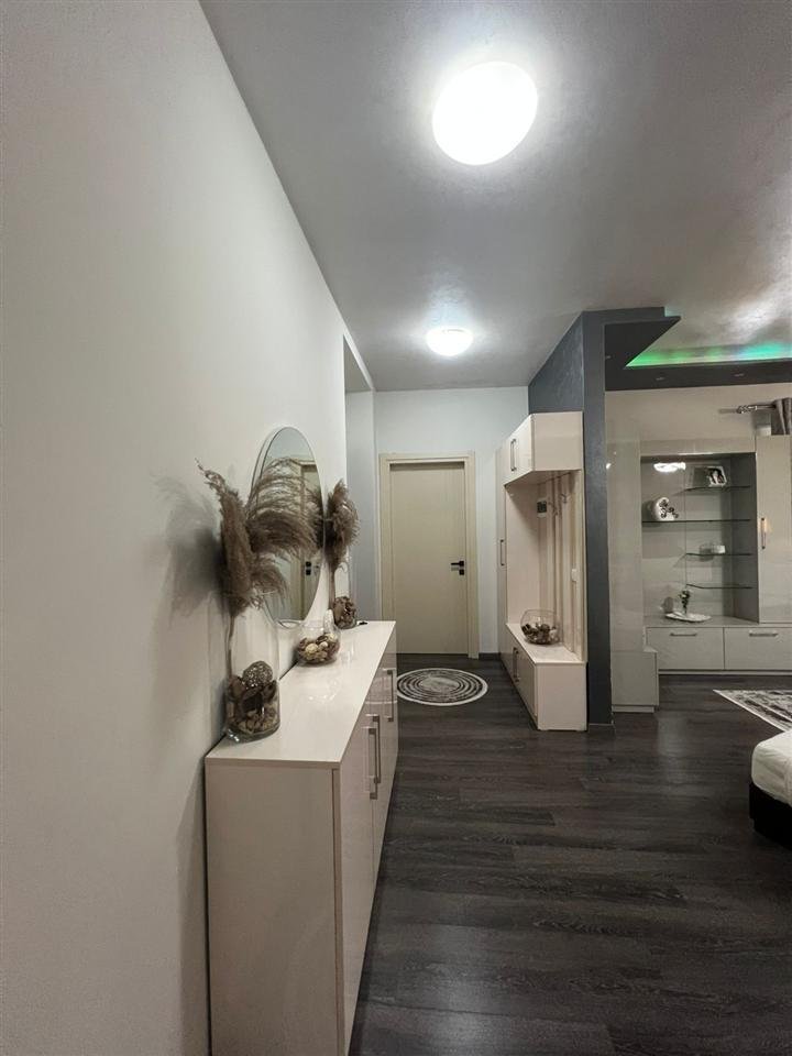 SHITET APARTAMENT 2+1+2 – NGJITUR ME DELIJORGJI, TIRANË