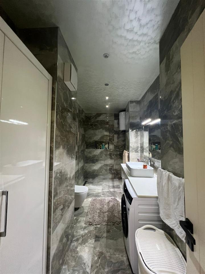 SHITET APARTAMENT 2+1+2 – NGJITUR ME DELIJORGJI, TIRANË