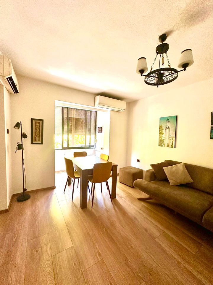 SHITET APARTAMENT 1+1 + DEPO + BALLKON – ZOGU I ZI