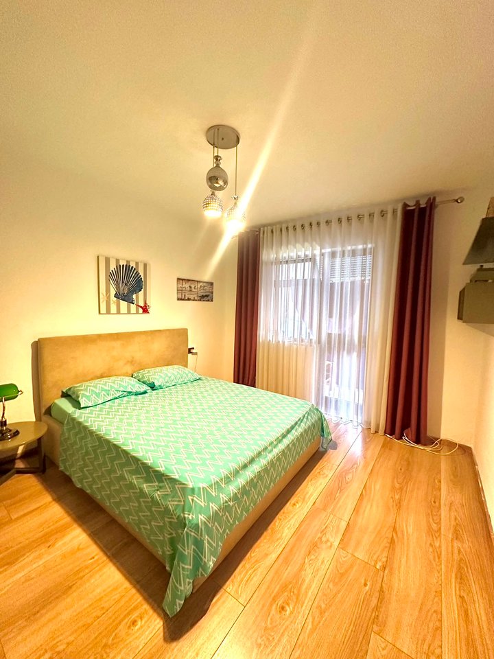 SHITET APARTAMENT 1+1 + DEPO + BALLKON – ZOGU I ZI