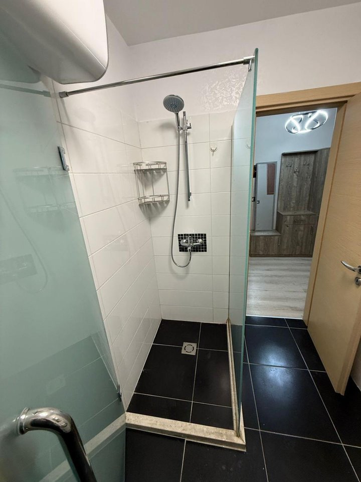 AFFITTASI APPARTAMENTO 1+1+VERANDA – MEDRESEJA, TIRANA