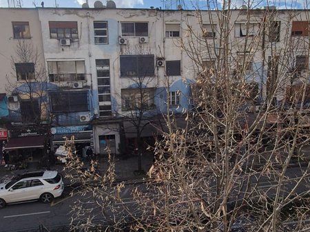 VENDESI APPARTAMENTO 2+1 – VIA BARDHYL