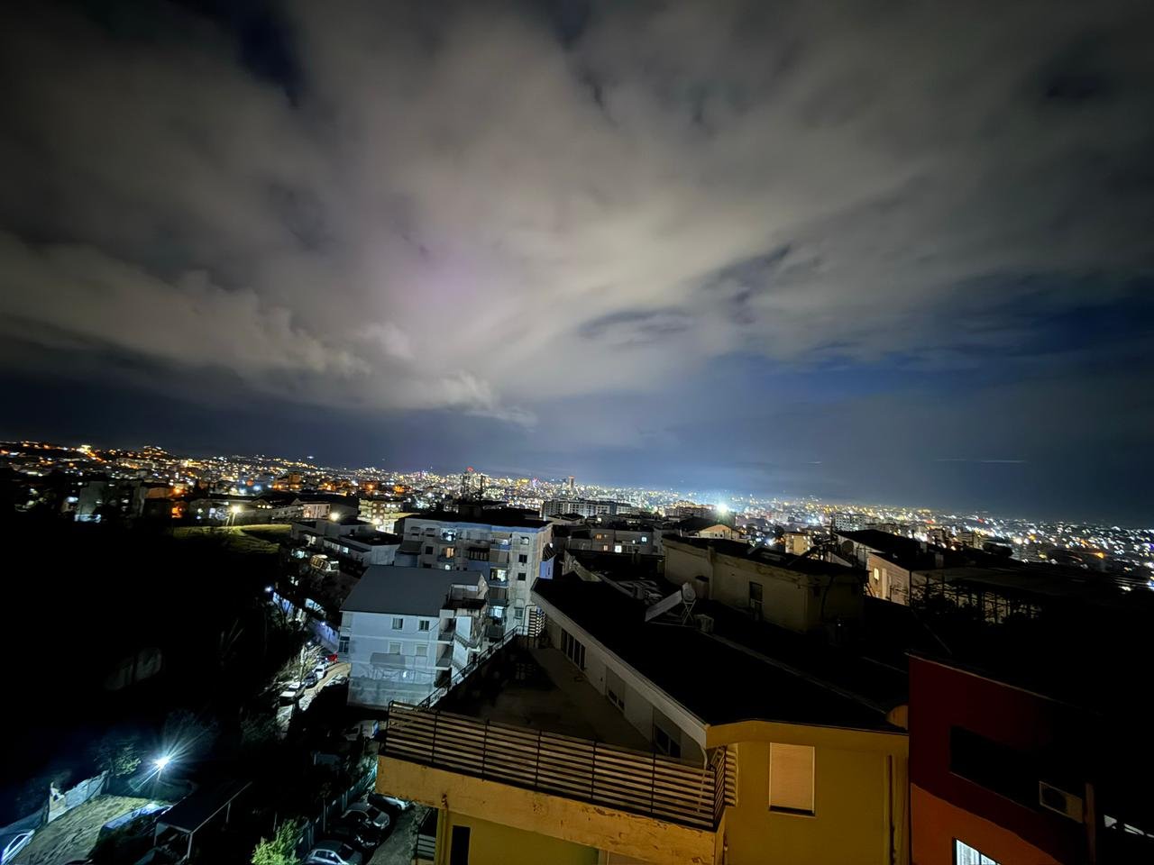 VENDESI APPARTAMENTO 2+1 – FRESK / STRADA DI DAJTI