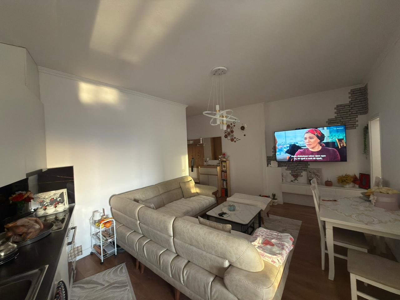 VENDESI APPARTAMENTO 2+1 – FRESK / STRADA DI DAJTI