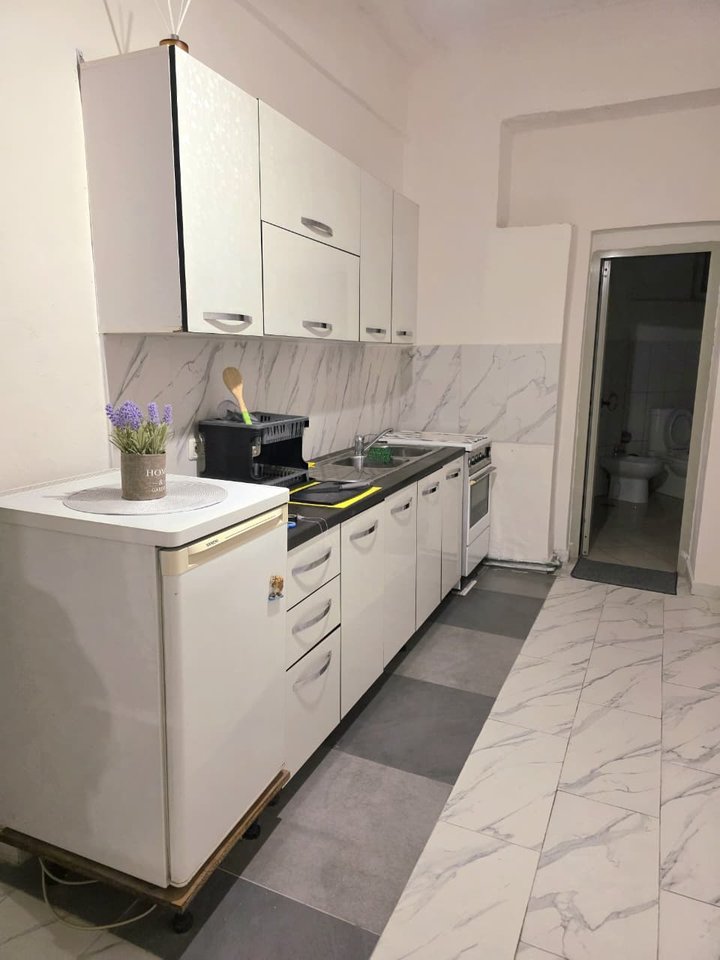 JEPET ME QIRA APARTAMENT 1+1 – MYSLYM SHYRI
