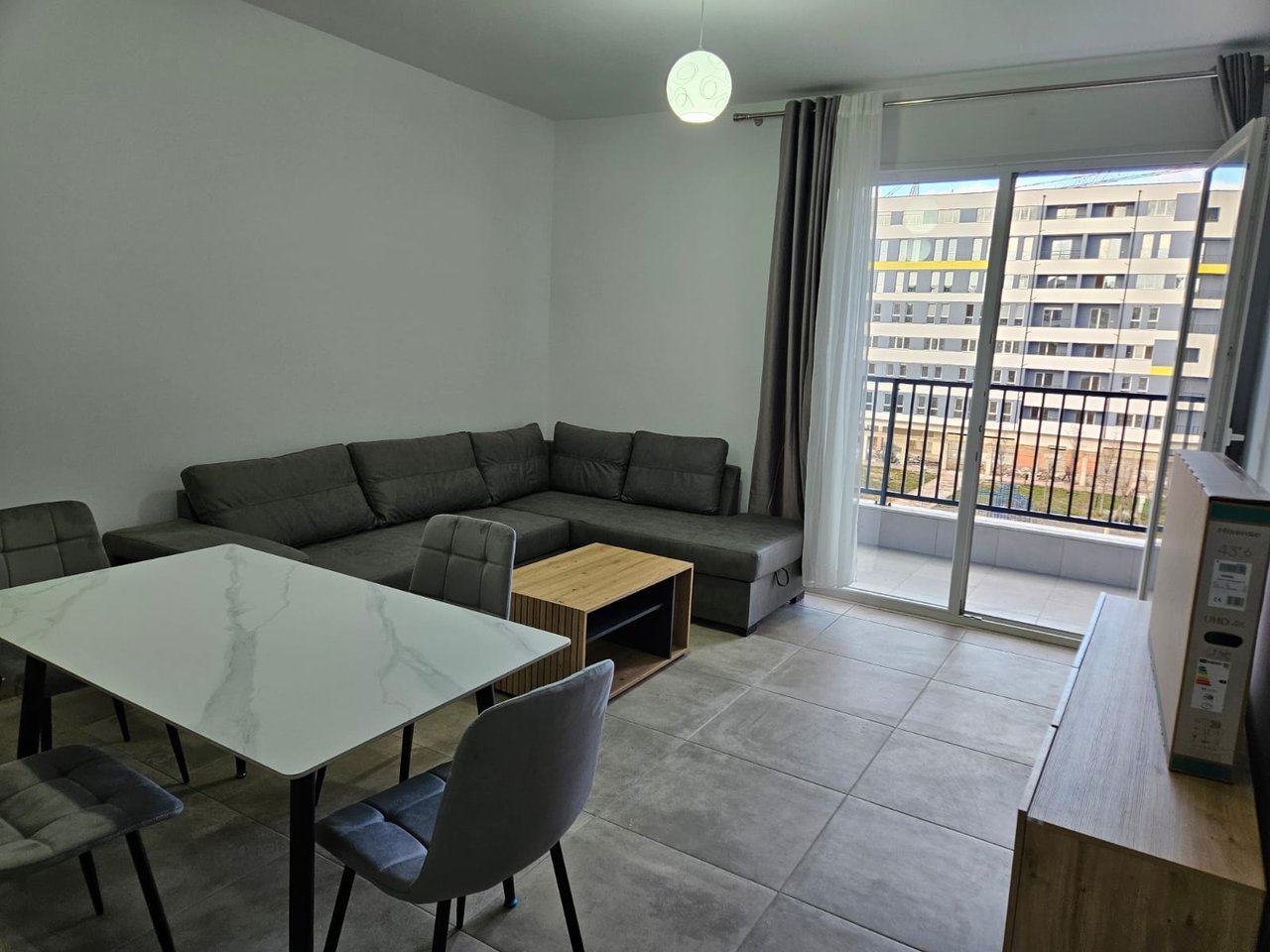 JEPET ME QIRA APARTAMENT 1+1 – UNIVERS CITY