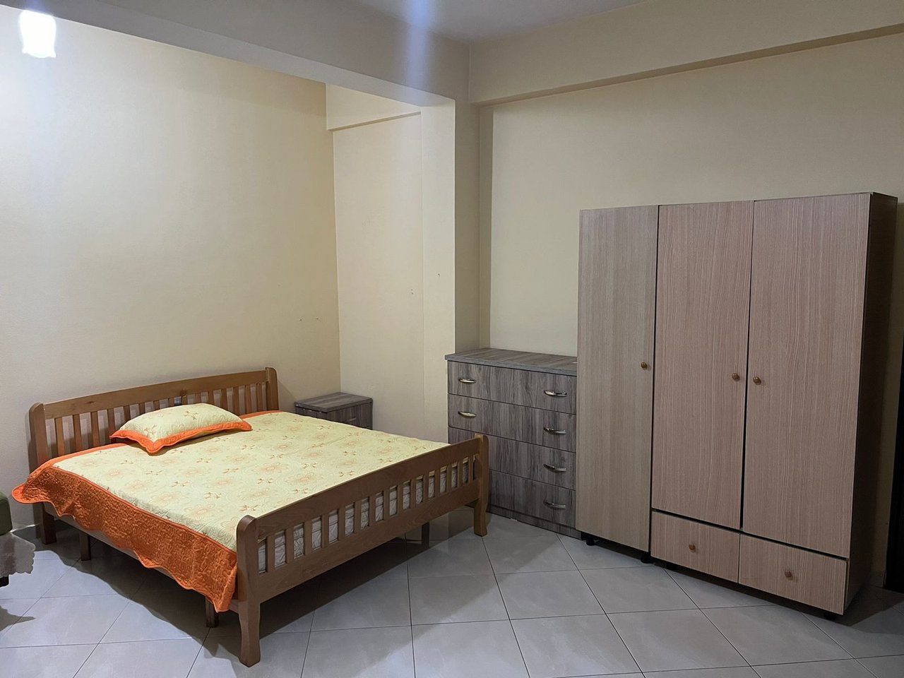 MONOLOCALE IN AFFITTO – VIA 5 MAGGIO