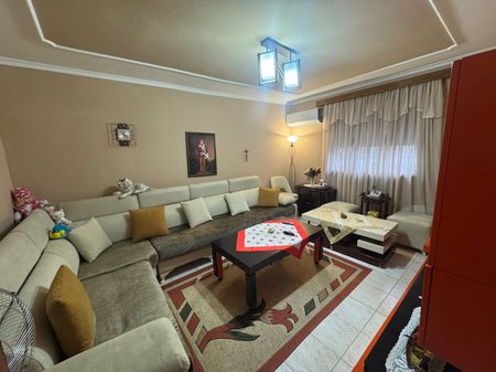 ULET CMIMI SHITET APARTAMENT 2+1 – VASIL SHANTO, IRFAN TOMINI