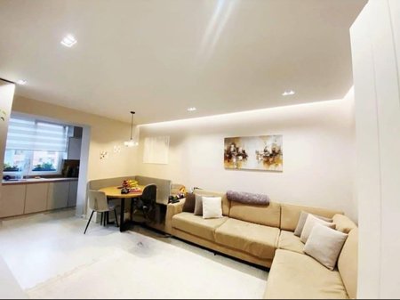 SHITET APARTAMENT 1+1 – SHKOLLA “VASIL SHANTO”, PRANË KESH