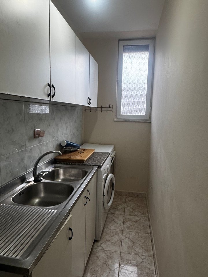 AFFITTASI APPARTAMENTO 1+1 – VIA BARDHYL