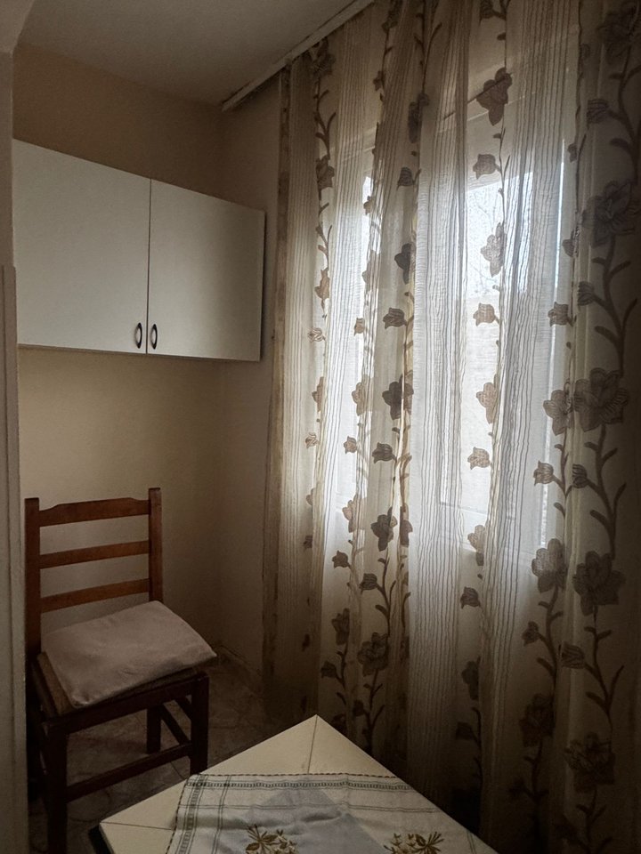 AFFITTASI APPARTAMENTO 1+1 – VIA BARDHYL