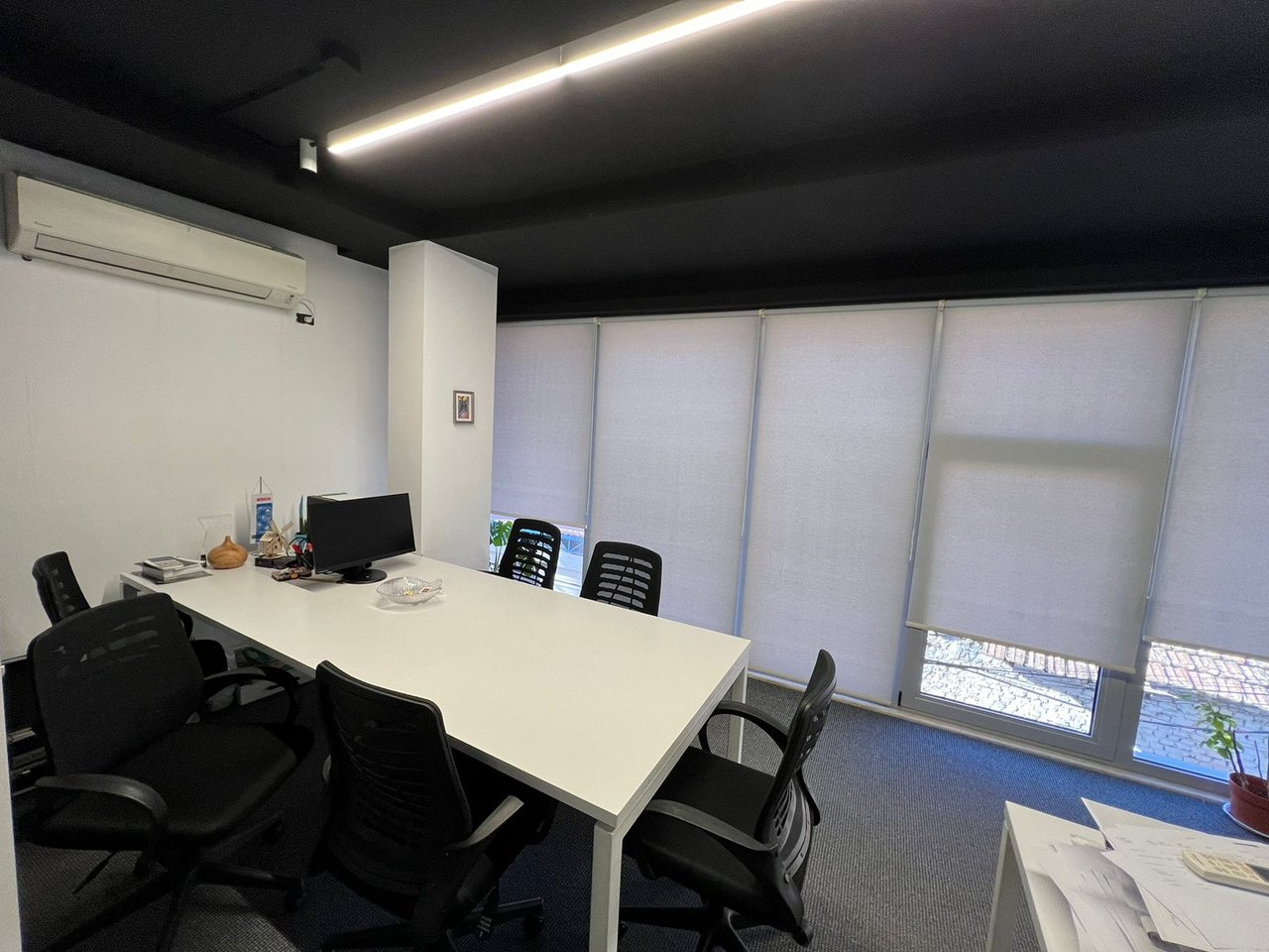 LOCALE UFFICIO IN AFFITTO – PAZARI I RI, TIRANA