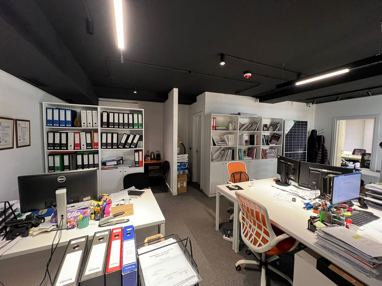 LOCALE UFFICIO IN AFFITTO – PAZARI I RI, TIRANA