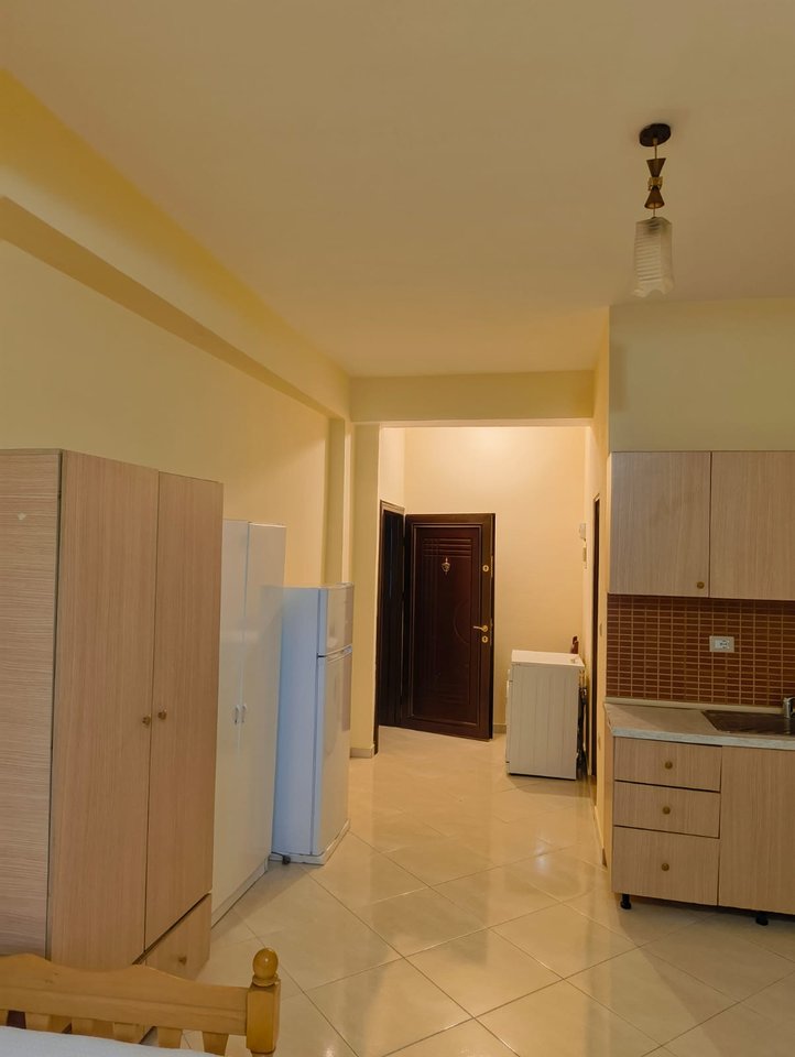 MONOLOCALE IN AFFITTO – VIA 5 MAGGIO