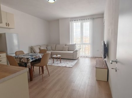 APARTAMENT ME QIRA 1+1 – POLIGRAFIKU / AUTOTRAKTORET, TIRANË