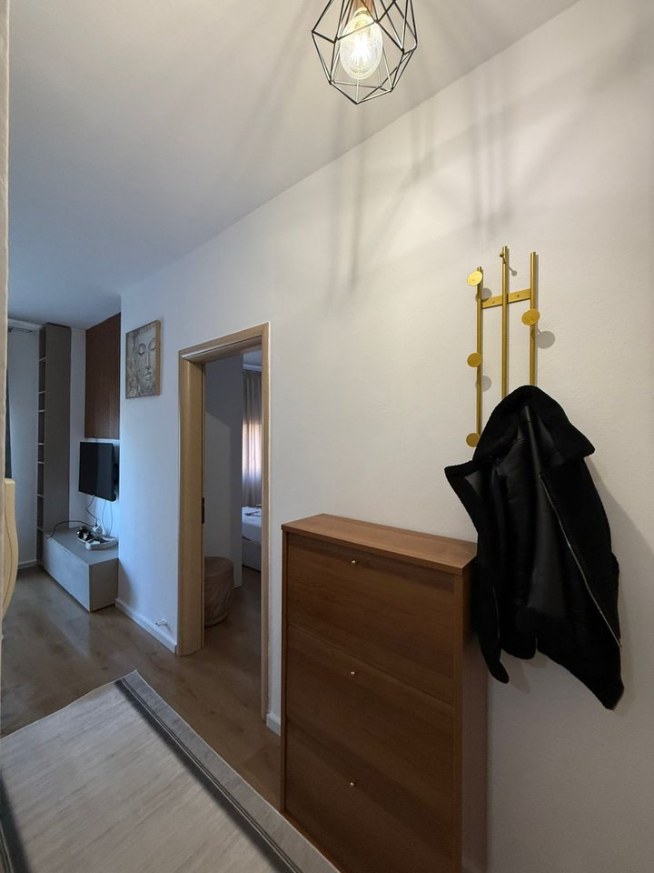 APARTAMENT ME QIRA 1+1 – FRESKU