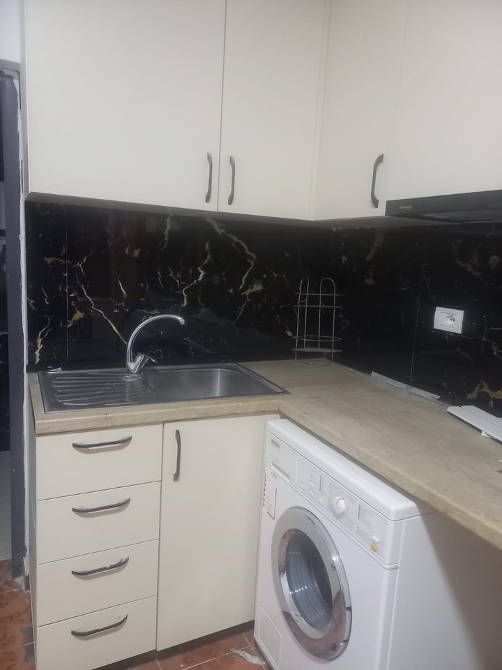 GARSONIERE ME QIRA – RRUGA ARBEN BROCI, QYTETI STUDENTI