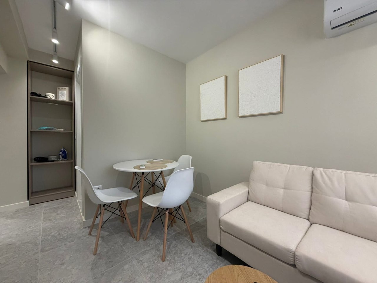 SHITEN 2 APARTAMENTE 1+1 – KRYQËZIMI I 21 DHJETORIT