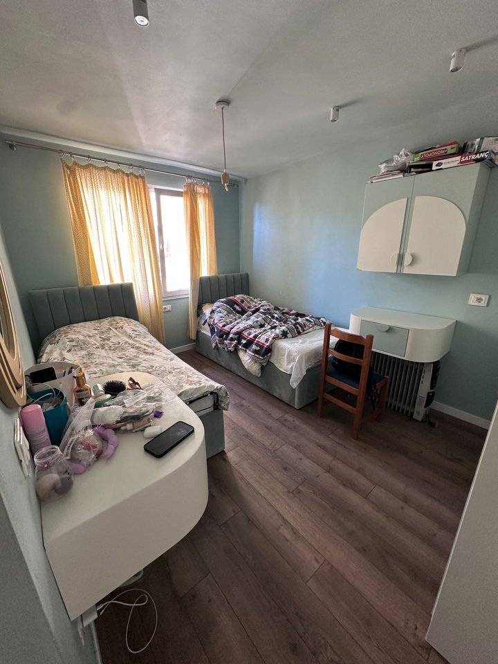 APARTAMENT 2+1+BALLKON NË SHITJE – BRRYLI