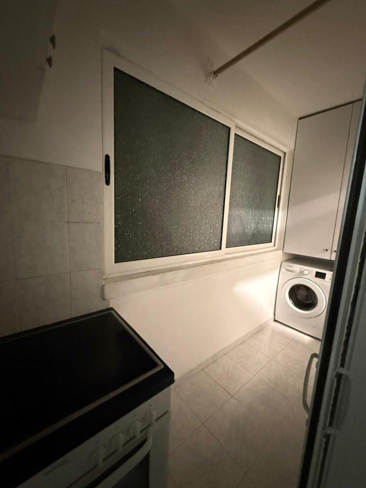 SHITET APARTAMENT 2+1 – XHAMIA XHURA, PORCELAN