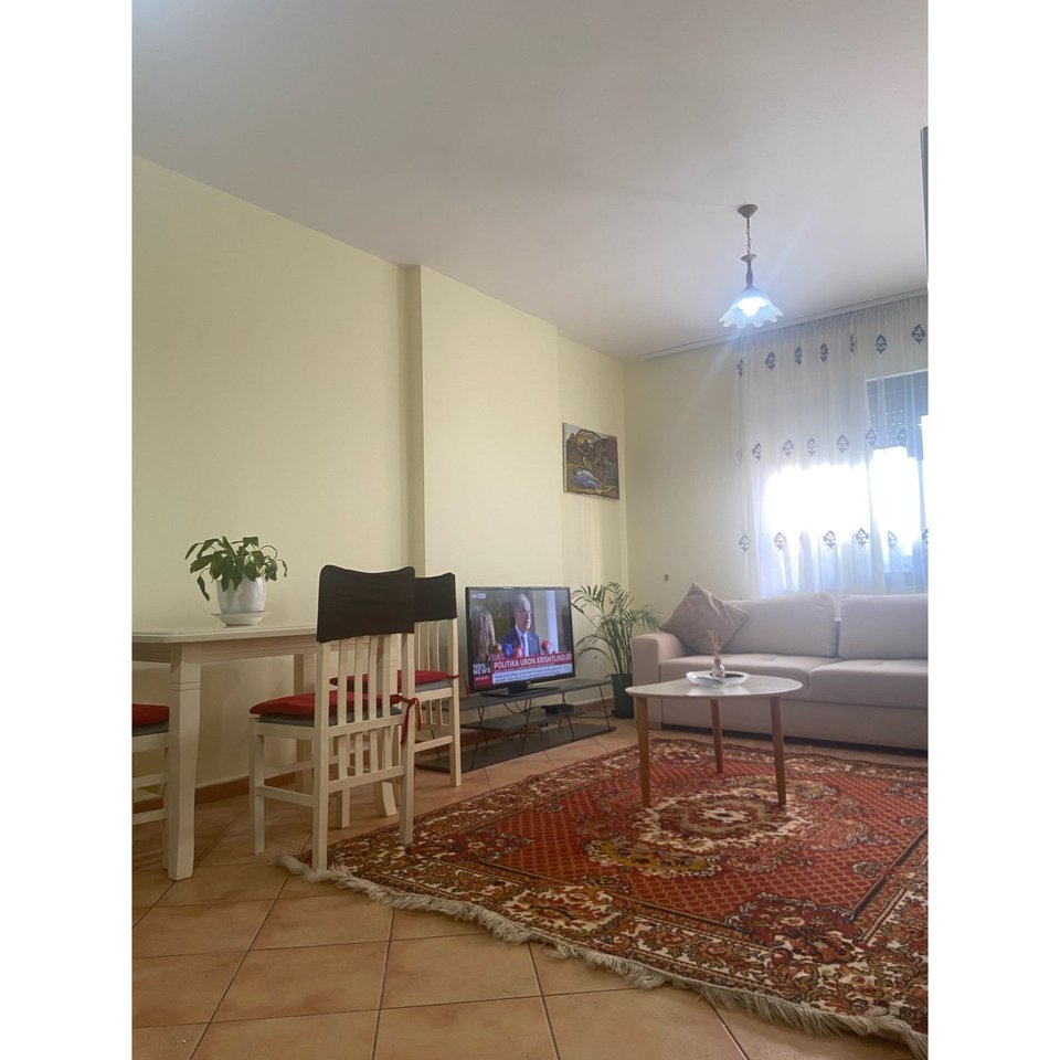FOR RENT 1+1 APARTMENT – PAZARI I RI, RIZA CEROVA STREET