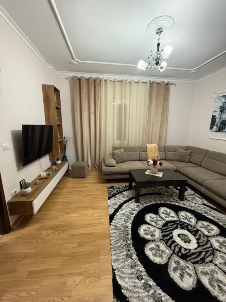 2+1 APARTMENT FOR RENT – END OF 5 MAJI STREET, TIRANA