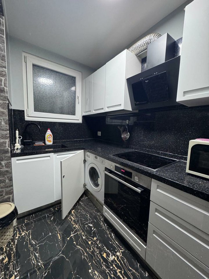 APARTAMENT 2+1 ME QIRA – BLLOK, RRUGA PERLAT REXHEPI