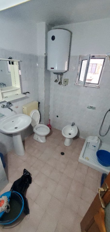 SHTËPI ME QIRA 1+1 – SELVIA, PRANË SHKOLLËS “PARTIZANI”