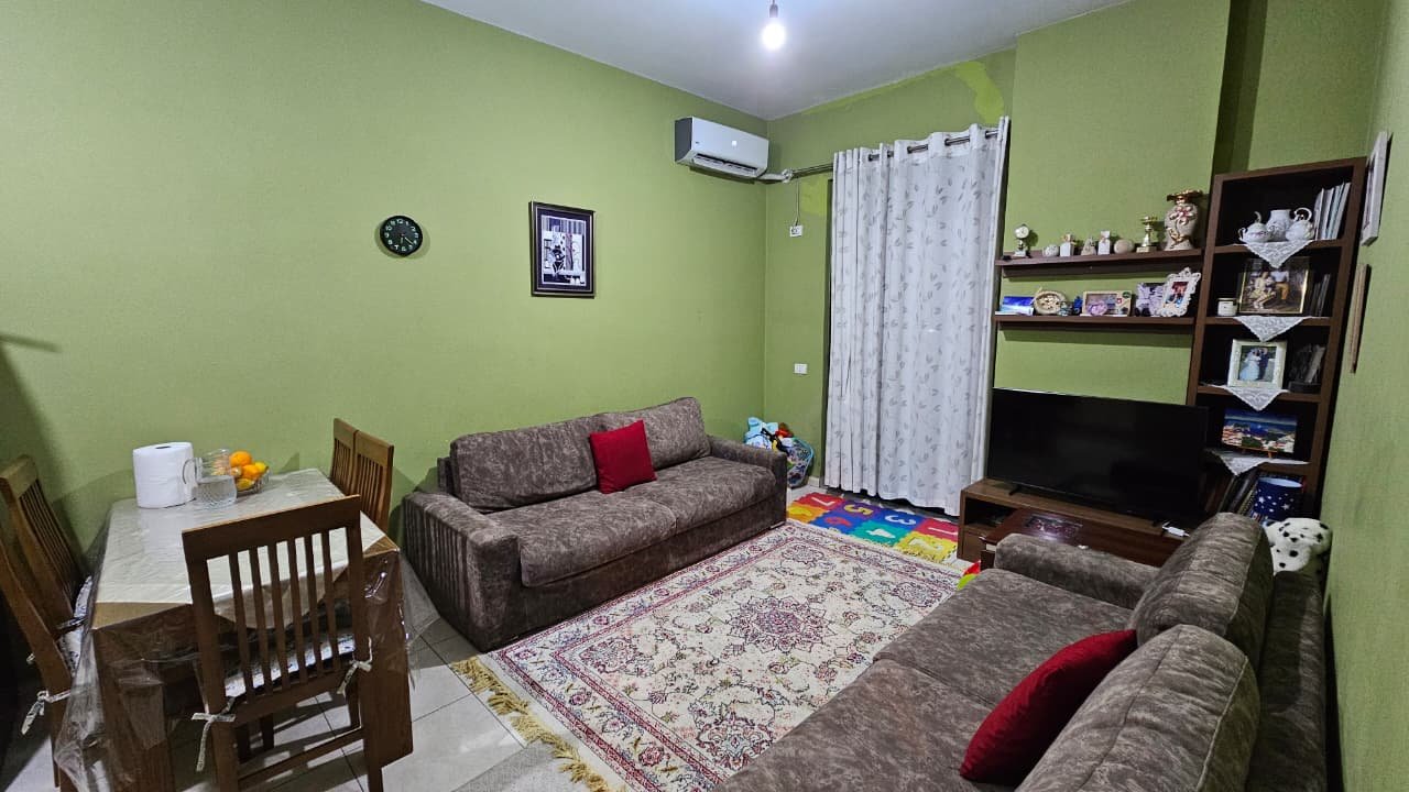 SHITET APARTAMENT 1+1 ME 2 BALLKONE – ASTIR, BAR SANTANA