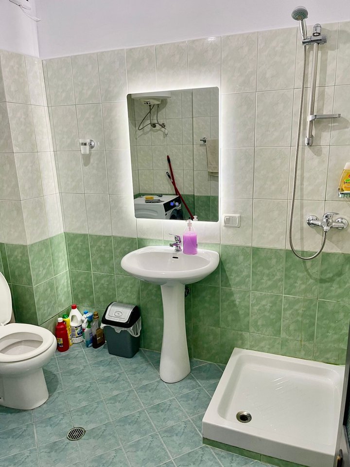 JEPET ME QIRA APARTAMENT 2+1+BALLKON – LAPRAKË, TIRANË