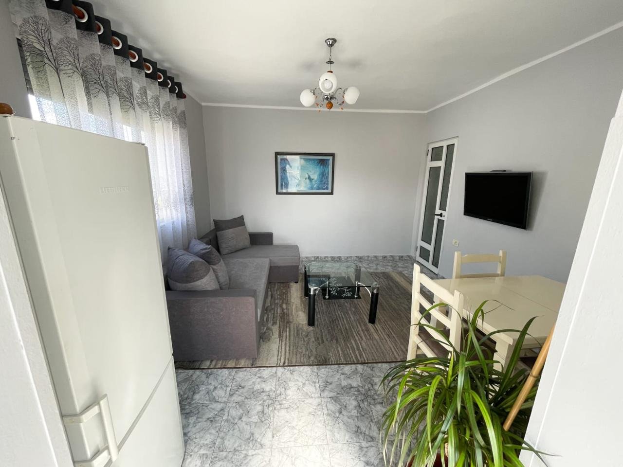 SHITET APARTAMENT 1+1 – VASIL SHANTO, TIRANË