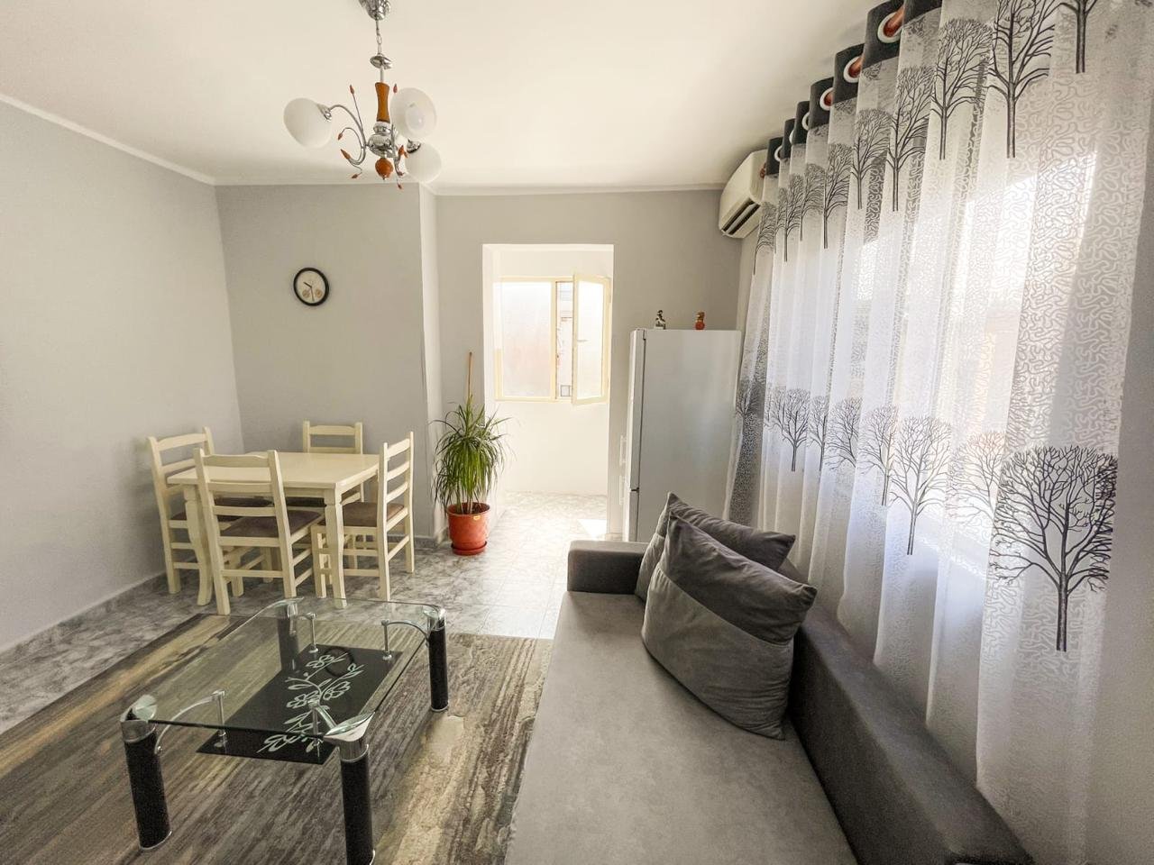 SHITET APARTAMENT 1+1 – VASIL SHANTO, TIRANË