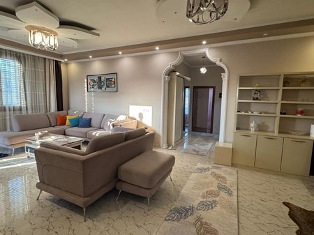 🏠 SHTËPI ME QERA – ALLIAS, RR. NJAZI MEKA