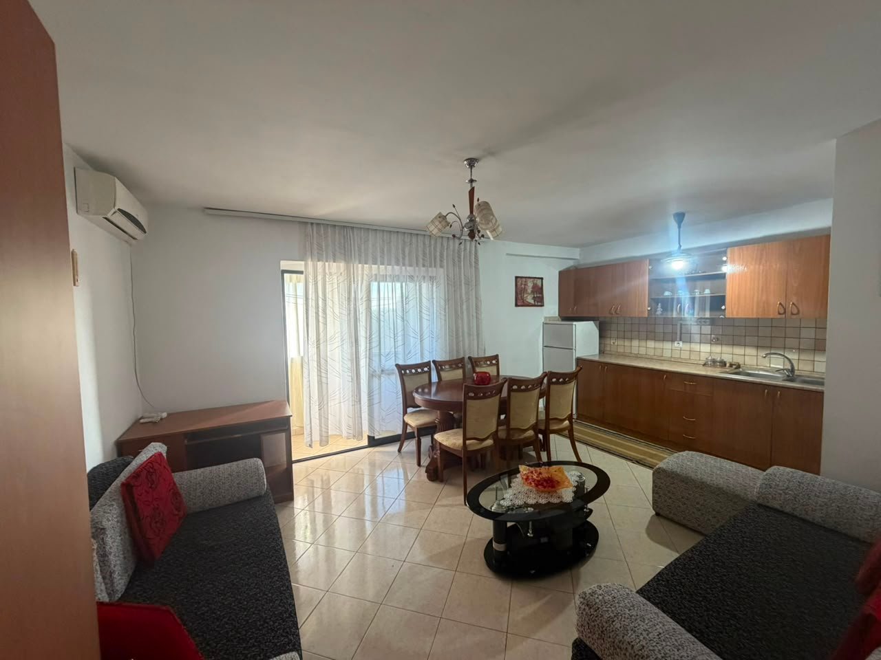SHITET APARTAMENT 1+1 PORCELAN