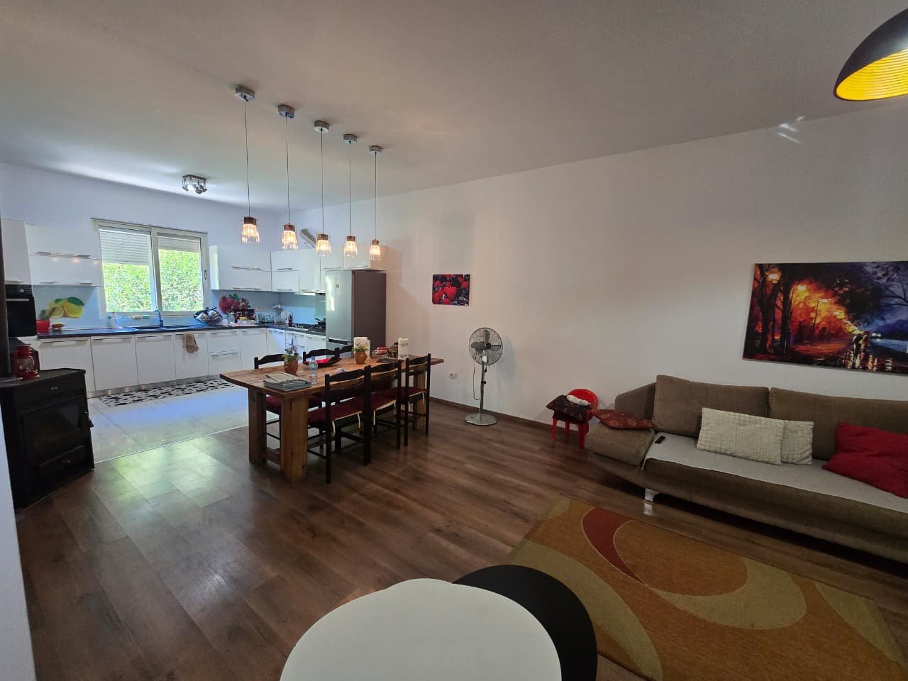 VILLA SU 3 PIANI IN VENDITA – VORË