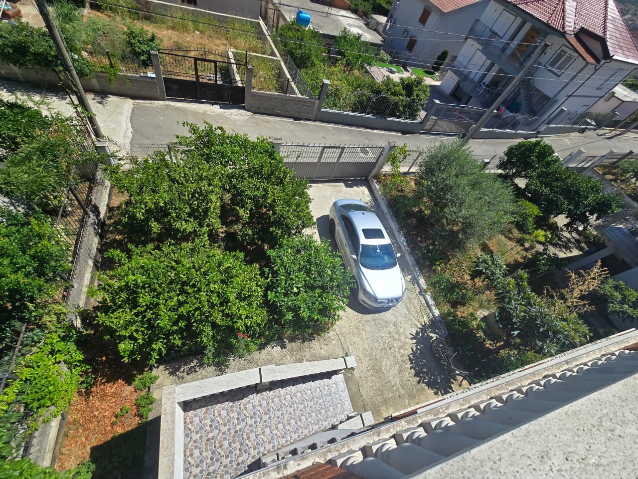 VILLA SU 3 PIANI IN VENDITA – VORË