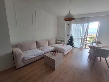 🏠 VENDESI APPARTAMENTO 2+1 – PALAZZI GIALLI