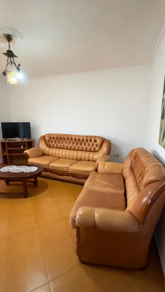 SHITET APARTAMENT 1+1 – RRUGA E DIBRËS, TIRANË
