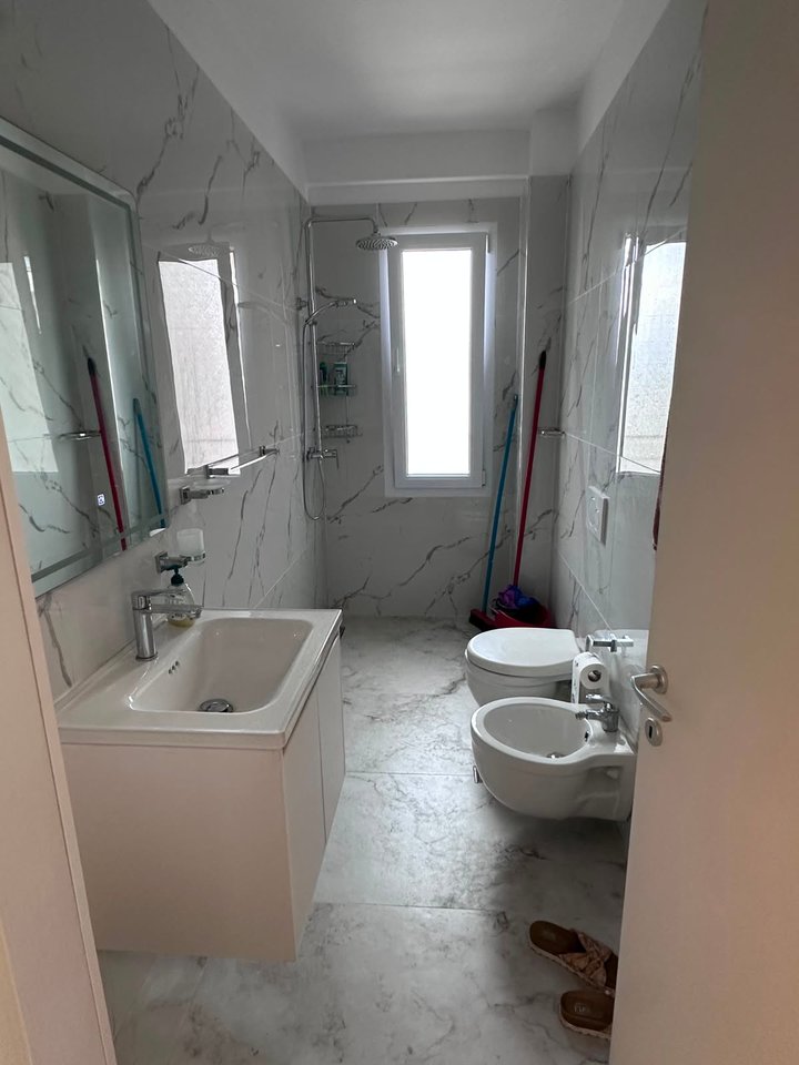 SHITET APARTAMENT 2+1 – FUSHA E AVIACIONIT, TIRANË