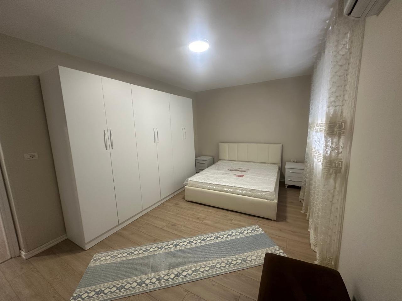 JEPET ME QERA APARTAMENT 3+1 – XHAMLLIK, TIRANË