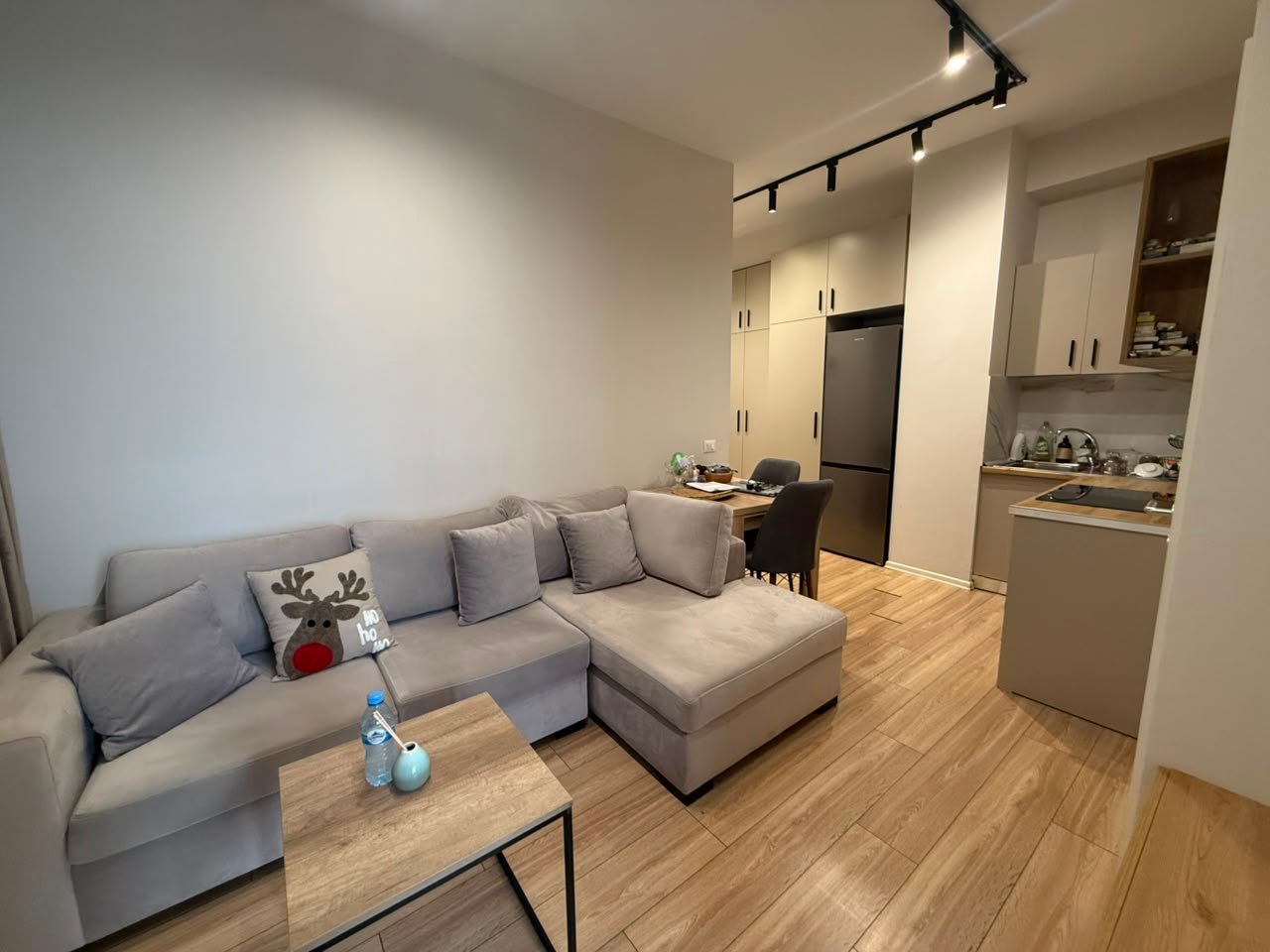 FOR SALE 1+1 APARTMENT – ALI DEMI, MANGALEM 21