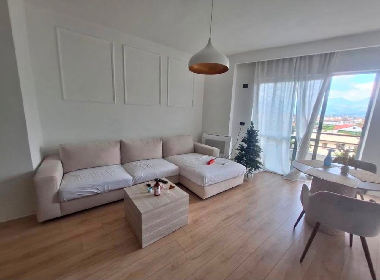🏠 VENDESI APPARTAMENTO 1+1 – PALAZZI GIALLI