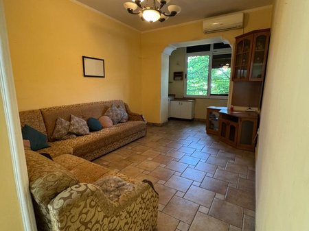 VENDESI APPARTAMENTO 1+1 – VIA BARDHYL, TIRANA